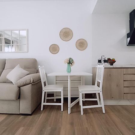 Alcalá de Guadaira Apartamento Nuevo Centrico Con Aparcamiento Privado Incluido מראה חיצוני תמונה