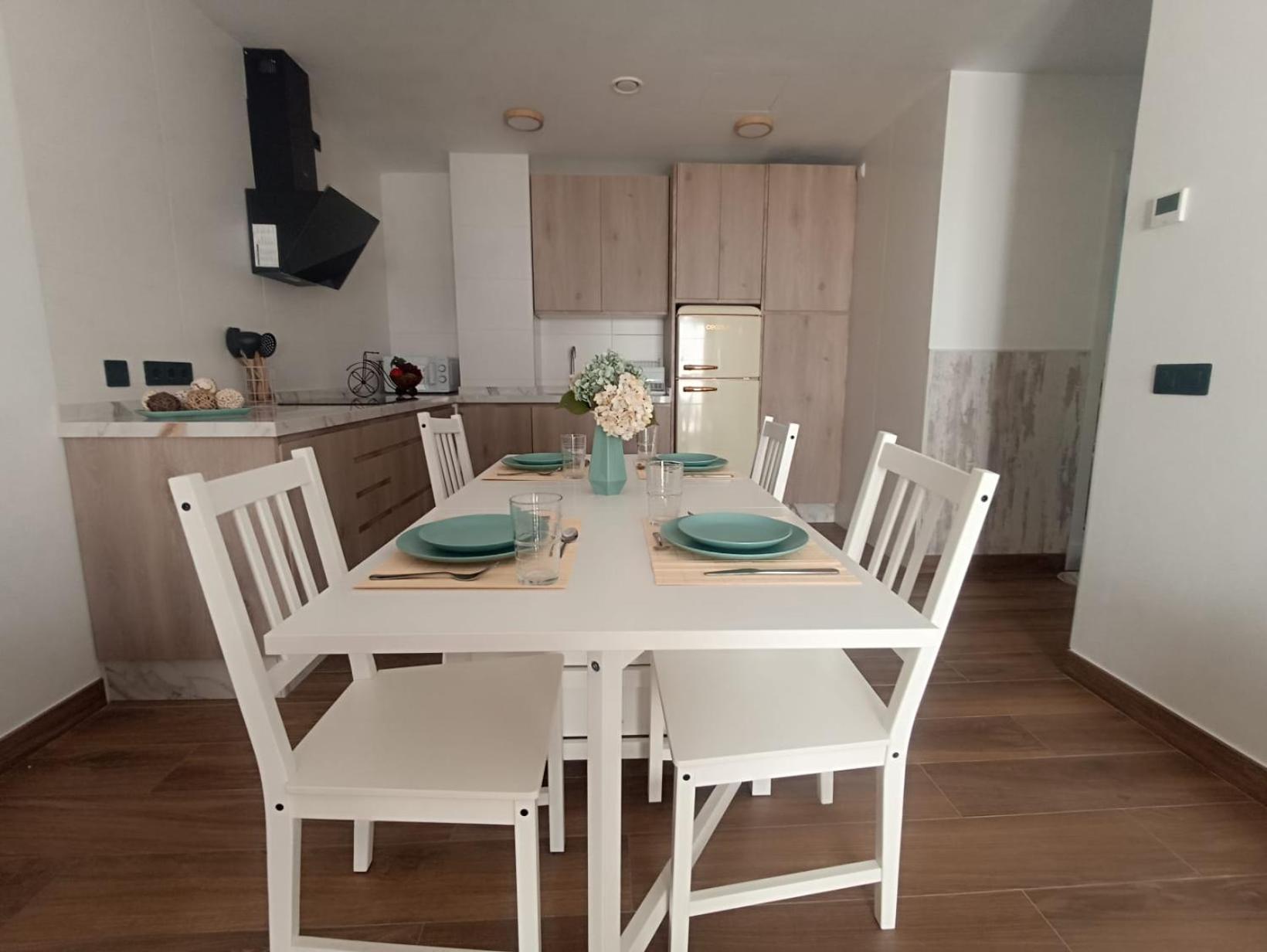 Alcalá de Guadaira Apartamento Nuevo Centrico Con Aparcamiento Privado Incluido מראה חיצוני תמונה