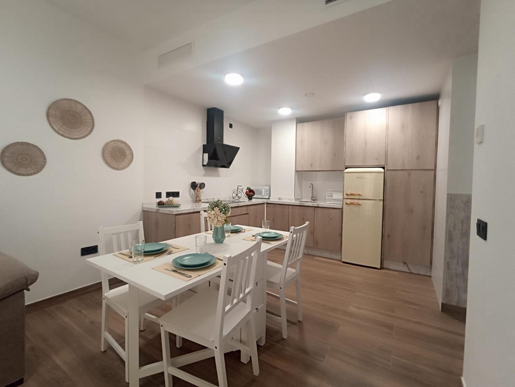 Alcalá de Guadaira Apartamento Nuevo Centrico Con Aparcamiento Privado Incluido מראה חיצוני תמונה