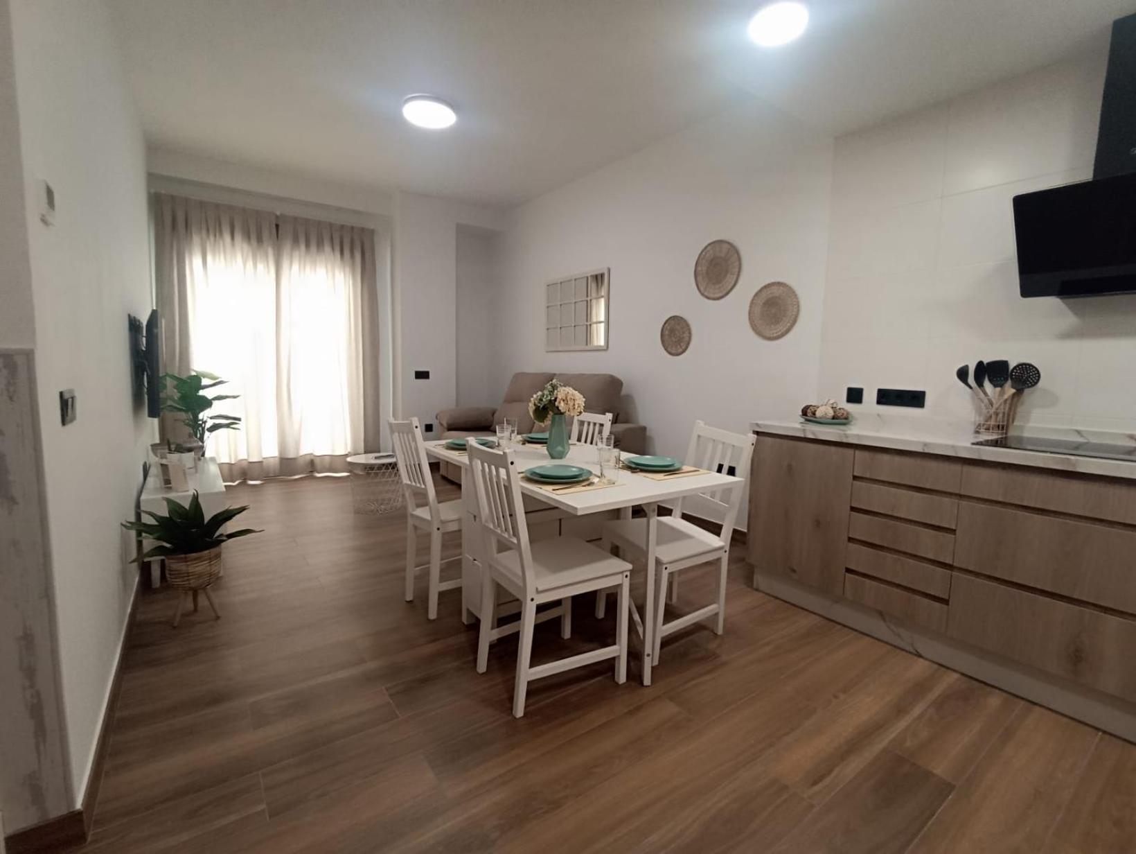 Alcalá de Guadaira Apartamento Nuevo Centrico Con Aparcamiento Privado Incluido מראה חיצוני תמונה