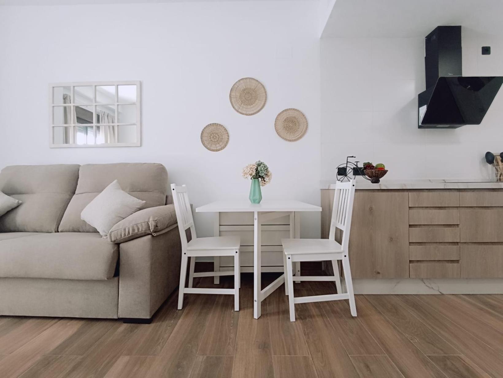 Alcalá de Guadaira Apartamento Nuevo Centrico Con Aparcamiento Privado Incluido מראה חיצוני תמונה