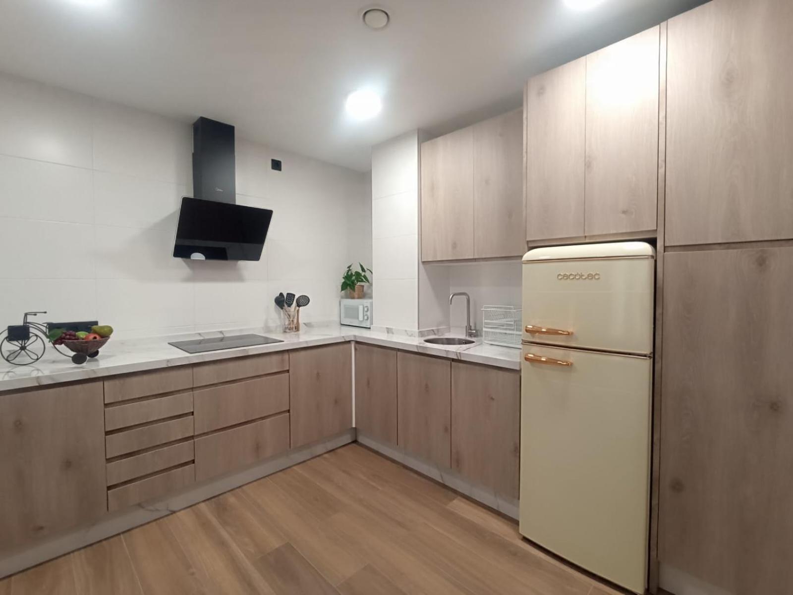 Alcalá de Guadaira Apartamento Nuevo Centrico Con Aparcamiento Privado Incluido מראה חיצוני תמונה