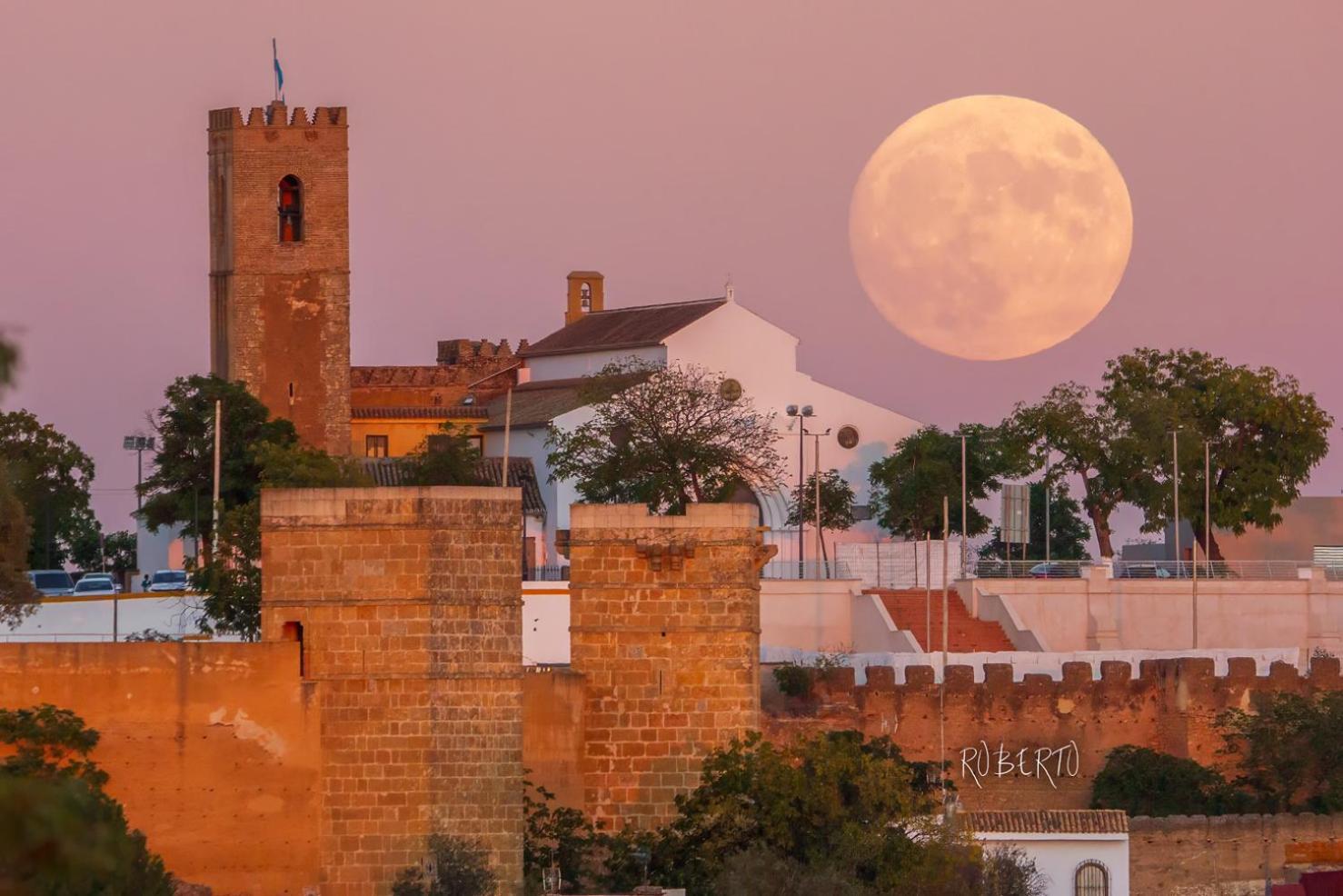 Alcalá de Guadaira Apartamento Nuevo Centrico Con Aparcamiento Privado Incluido מראה חיצוני תמונה